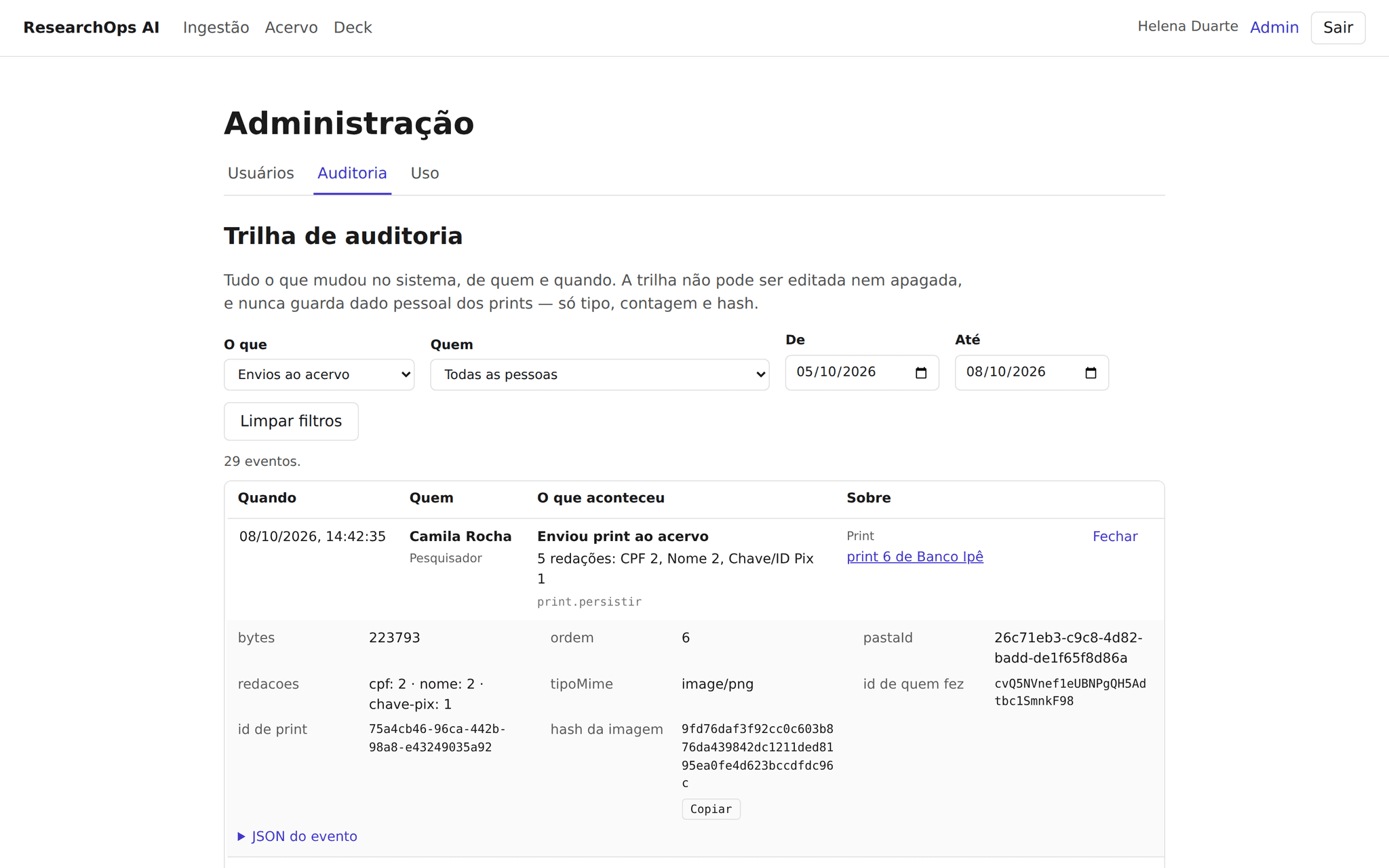 Trilha de auditoria filtrada por envios ao acervo de 05/10/2026 a 08/10/2026, com 29 eventos. O mais recente, de uma pesquisadora, está aberto em Detalhes: cinco redações por tipo (CPF, nome, chave Pix), tamanho e tipo do arquivo, identificadores e o hash da imagem enviada, sem o conteúdo coberto.